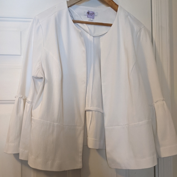 3 piece bundle Ann Taylor skirt and Signature black cropped pants and jacket - Picture 2 of 13